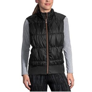 Brooks Women's Cascadia Thermal Vest in Black